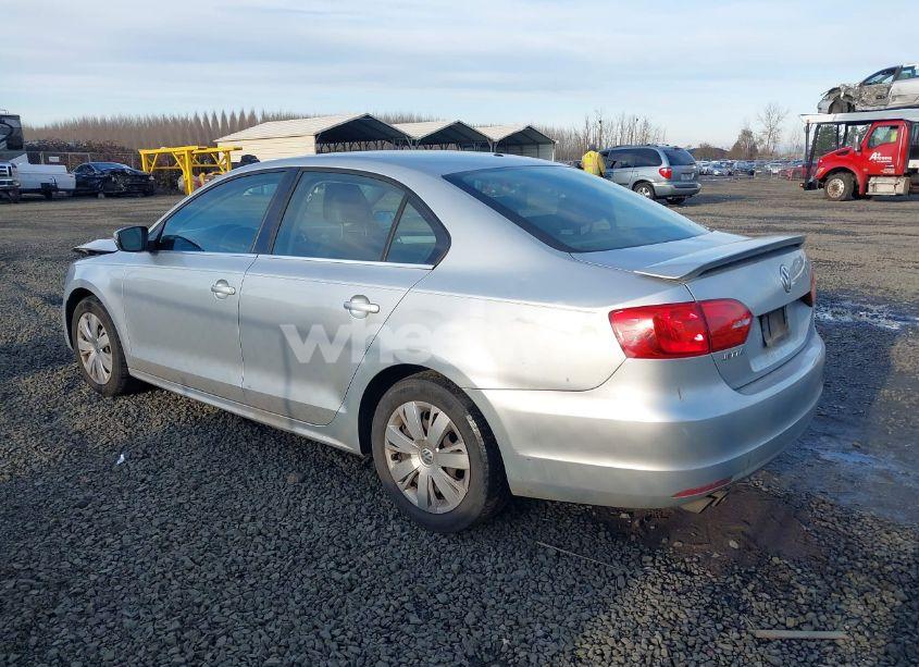 Photo 3 of 2013 Volkswagen Jetta 2.5L SE (VIN 3VWDP7AJ3DM413074)
