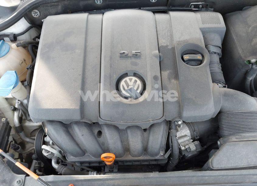 Photo 10 of 2013 Volkswagen Jetta 2.5L SE (VIN 3VWDP7AJ3DM443952)
