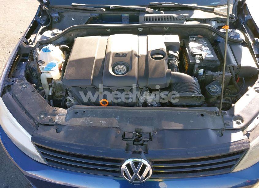 Photo 10 of 2012 Volkswagen Jetta 2.5L SE (VIN 3VWDP7AJ4CM118242)