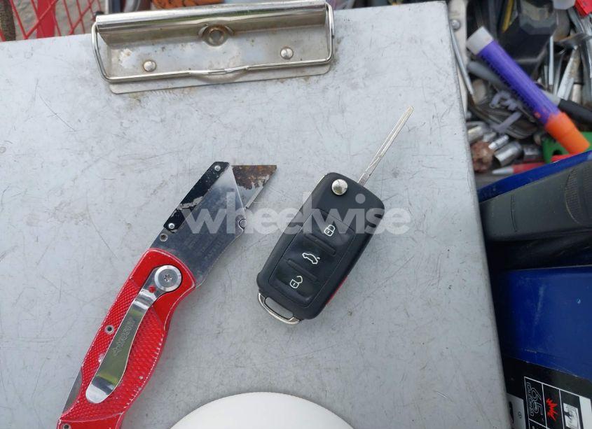 Photo 11 of 2012 Volkswagen Jetta 2.5L SE (VIN 3VWDP7AJ4CM118404)