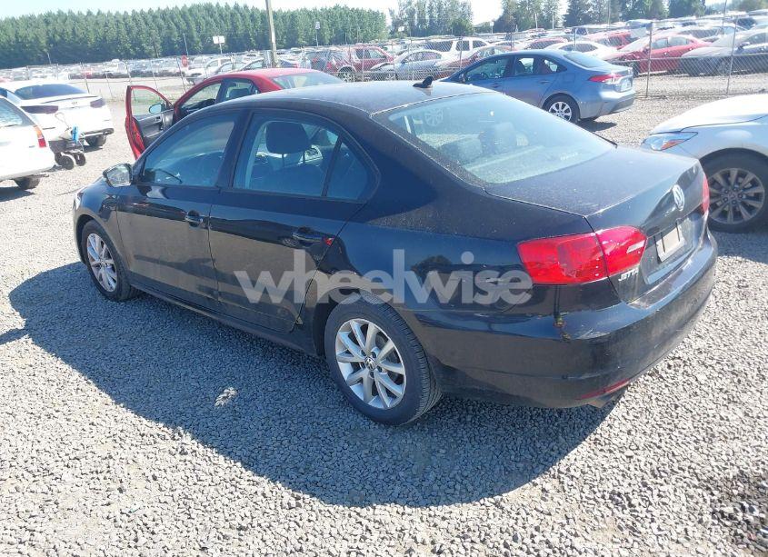 Photo 3 of 2012 Volkswagen Jetta 2.5L SE (VIN 3VWDP7AJ4CM314780)