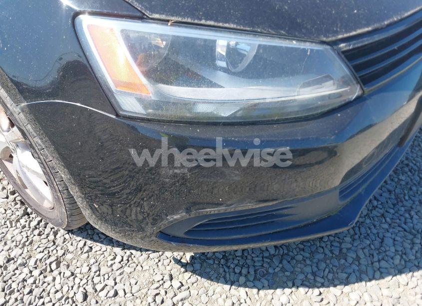 Photo 6 of 2012 Volkswagen Jetta 2.5L SE (VIN 3VWDP7AJ4CM314780)