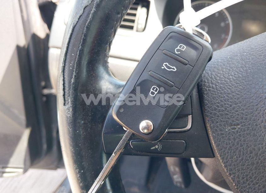 Photo 11 of 2012 Volkswagen Jetta 2.5L SE (VIN 3VWDP7AJ4CM323219)