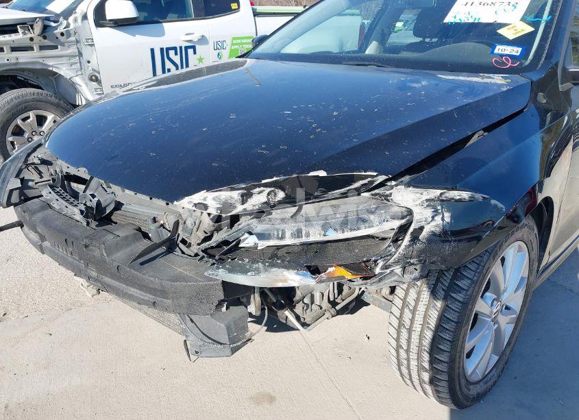 Photo 6 of 2012 Volkswagen Jetta 2.5L SE (VIN 3VWDP7AJ4CM335483)