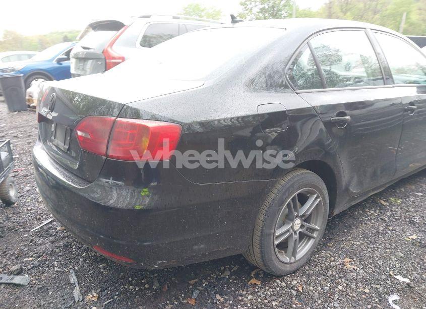 Photo 15 of 2012 Volkswagen Jetta 2.5L SE (VIN 3VWDP7AJ4CM338027)