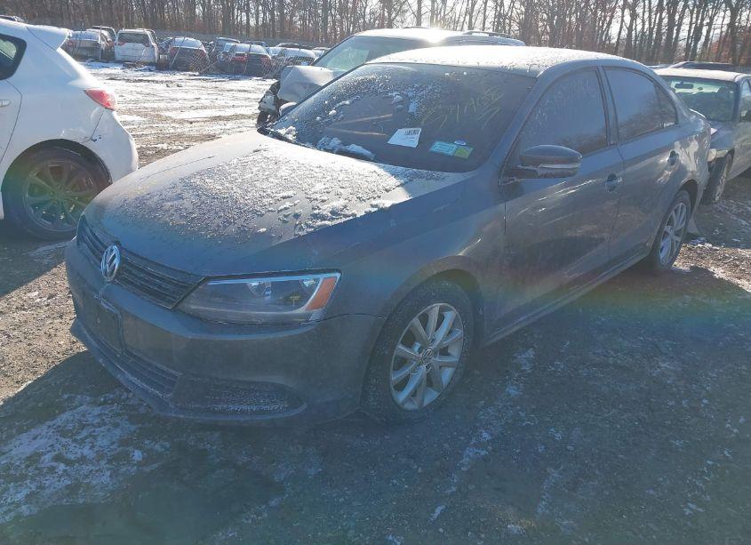 Photo 2 of 2012 Volkswagen Jetta 2.5L SE (VIN 3VWDP7AJ4CM349268)