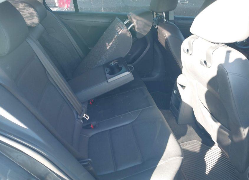 Photo 8 of 2012 Volkswagen Jetta 2.5L SE (VIN 3VWDP7AJ4CM349268)