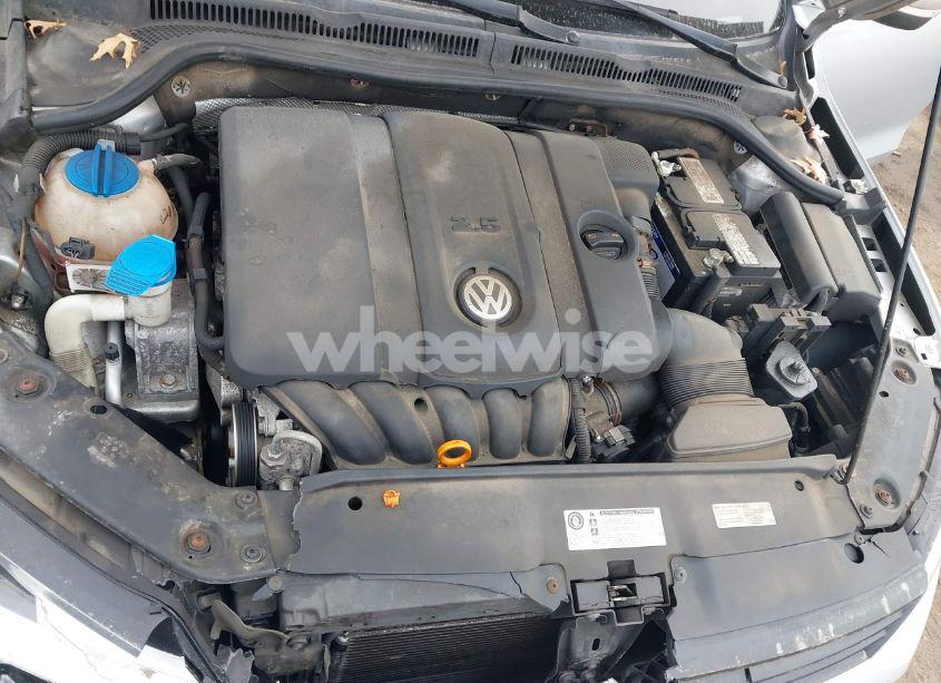 Photo 10 of 2012 Volkswagen Jetta 2.5L SE (VIN 3VWDP7AJ4CM356639)