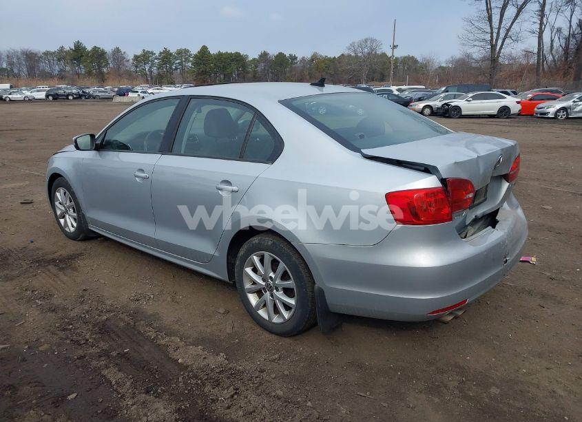 Photo 3 of 2012 Volkswagen Jetta 2.5L SE (VIN 3VWDP7AJ4CM356639)