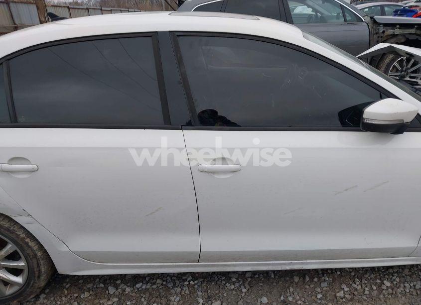 Photo 12 of 2012 Volkswagen Jetta 2.5L SE (VIN 3VWDP7AJ4CM356799)