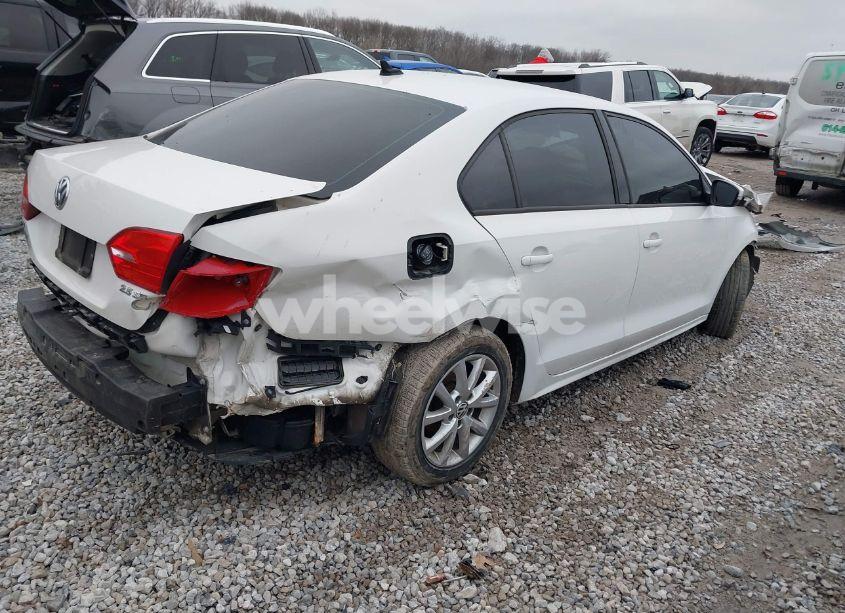 Photo 4 of 2012 Volkswagen Jetta 2.5L SE (VIN 3VWDP7AJ4CM356799)