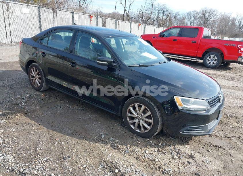 2012 Volkswagen Jetta 2.5L SE (VIN 3VWDP7AJ4CM415298) main photo