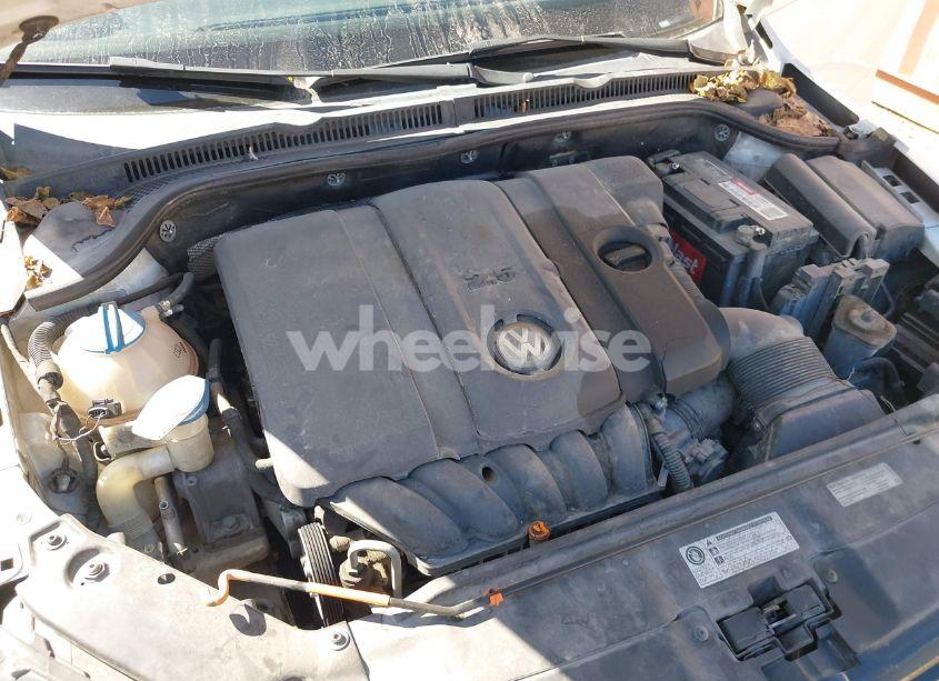 Photo 10 of 2012 Volkswagen Jetta 2.5L SE (VIN 3VWDP7AJ4CM457941)