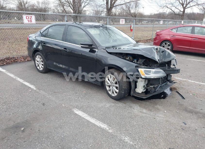 2013 Volkswagen Jetta 2.5L SE (VIN 3VWDP7AJ4DM258390) main photo