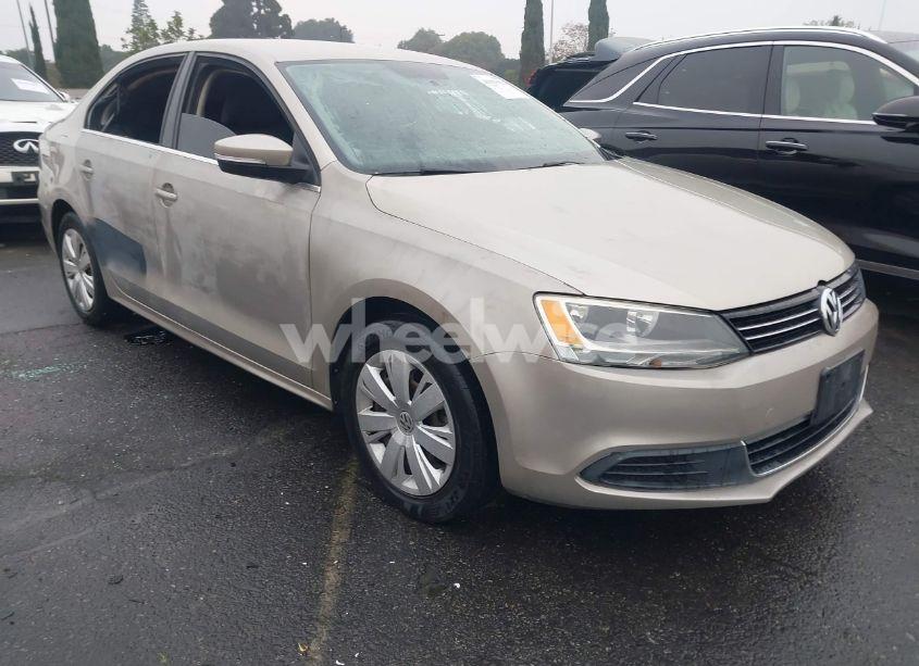 2013 Volkswagen Jetta 2.5L SE (VIN 3VWDP7AJ4DM265033) main photo