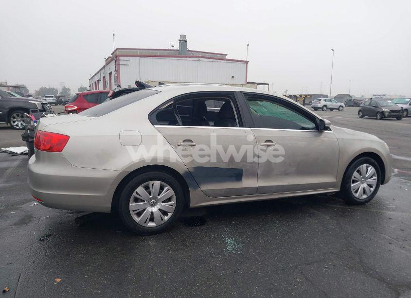 Photo 14 of 2013 Volkswagen Jetta 2.5L SE (VIN 3VWDP7AJ4DM265033)