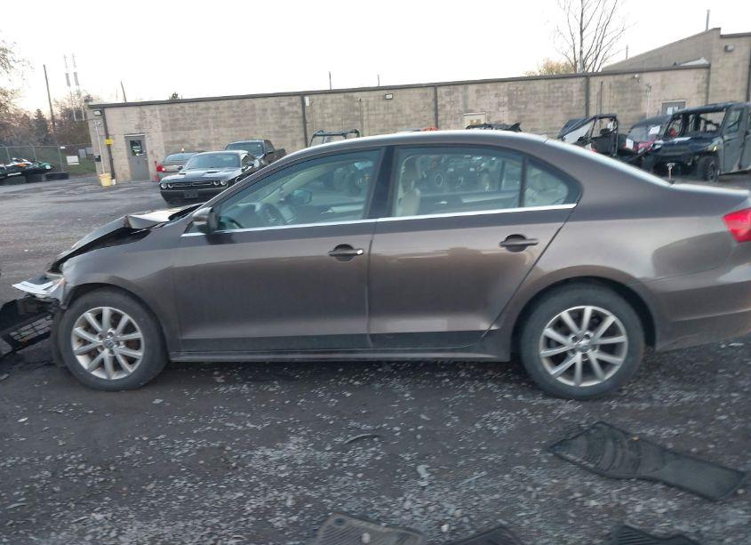 Photo 14 of 2013 Volkswagen Jetta SE W/CONVENIENCE (VIN 3VWDP7AJ4DM288280)