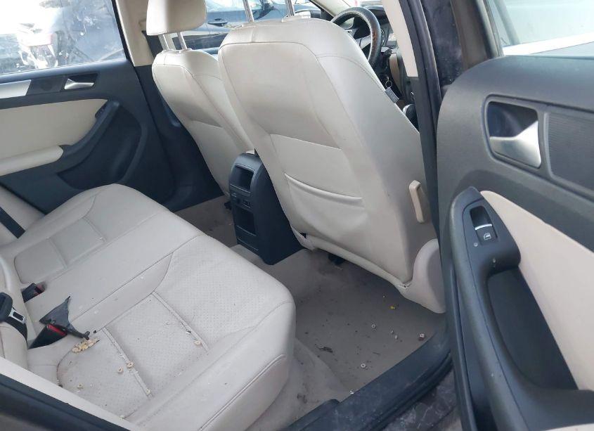 Photo 8 of 2013 Volkswagen Jetta SE W/CONVENIENCE (VIN 3VWDP7AJ4DM288280)