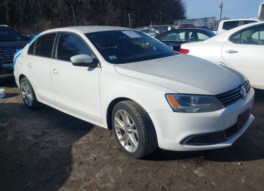 2013 Volkswagen Jetta 2.5L SE (VIN 3VWDP7AJ4DM416811) main photo