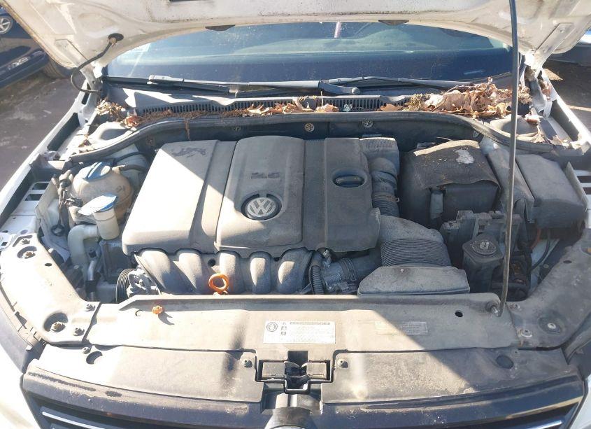 Photo 10 of 2013 Volkswagen Jetta 2.5L SE (VIN 3VWDP7AJ4DM416811)