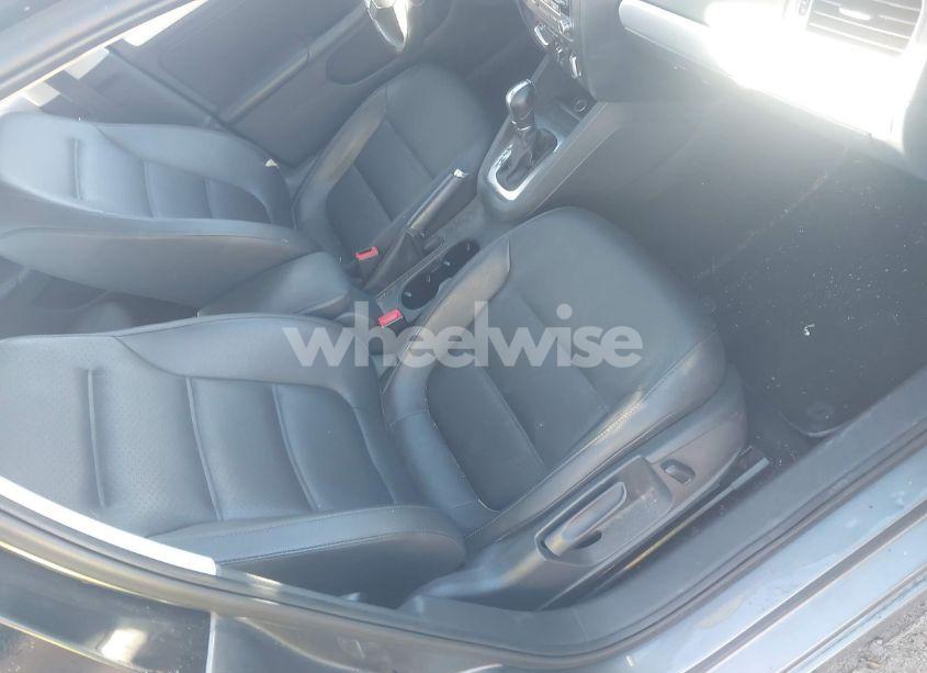 Photo 5 of 2013 Volkswagen Jetta 2.5L SE (VIN 3VWDP7AJ4DM447458)