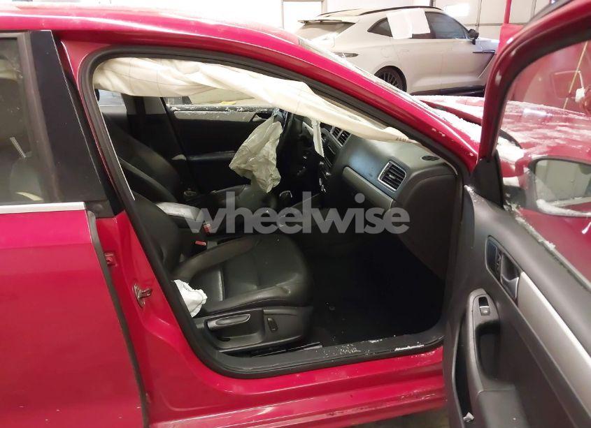 Photo 5 of 2013 Volkswagen Jetta 2.5L SE (VIN 3VWDP7AJ4DM449209)