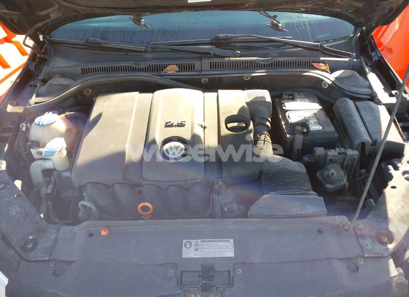 Photo 10 of 2012 Volkswagen Jetta 2.5L SE (VIN 3VWDP7AJ5CM009188)