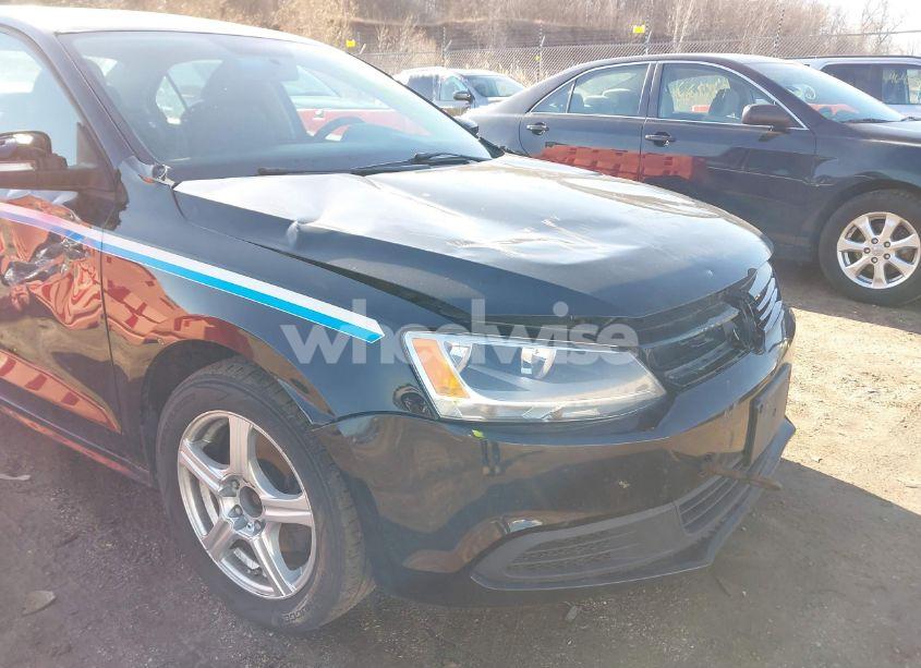 Photo 13 of 2012 Volkswagen Jetta 2.5L SE (VIN 3VWDP7AJ5CM009188)