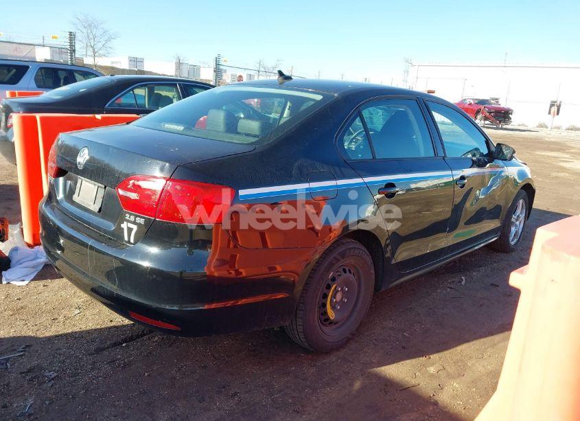 Photo 4 of 2012 Volkswagen Jetta 2.5L SE (VIN 3VWDP7AJ5CM009188)