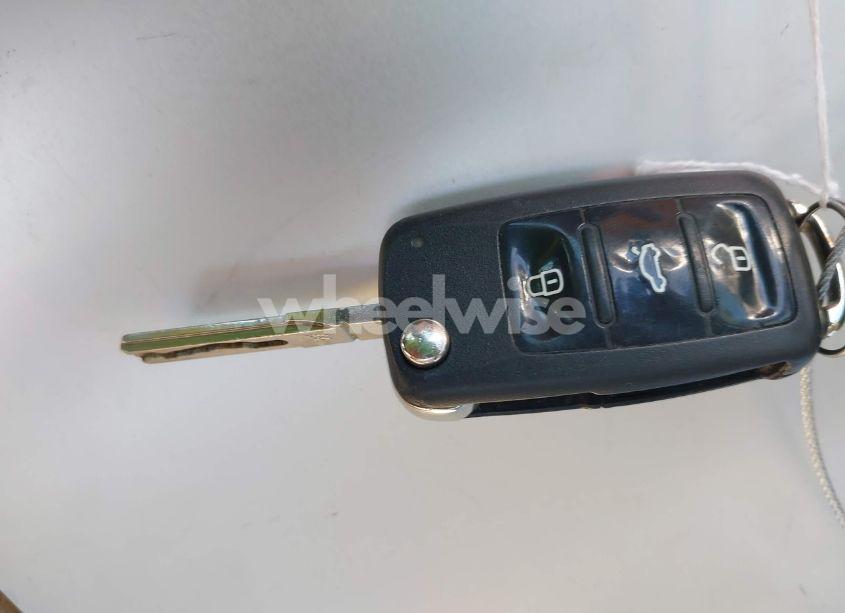 Photo 11 of 2012 Volkswagen Jetta 2.5L SE (VIN 3VWDP7AJ5CM013435)