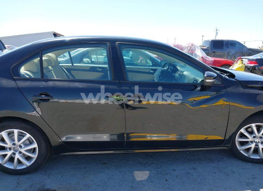 Photo 14 of 2012 Volkswagen Jetta 2.5L SE (VIN 3VWDP7AJ5CM013435)