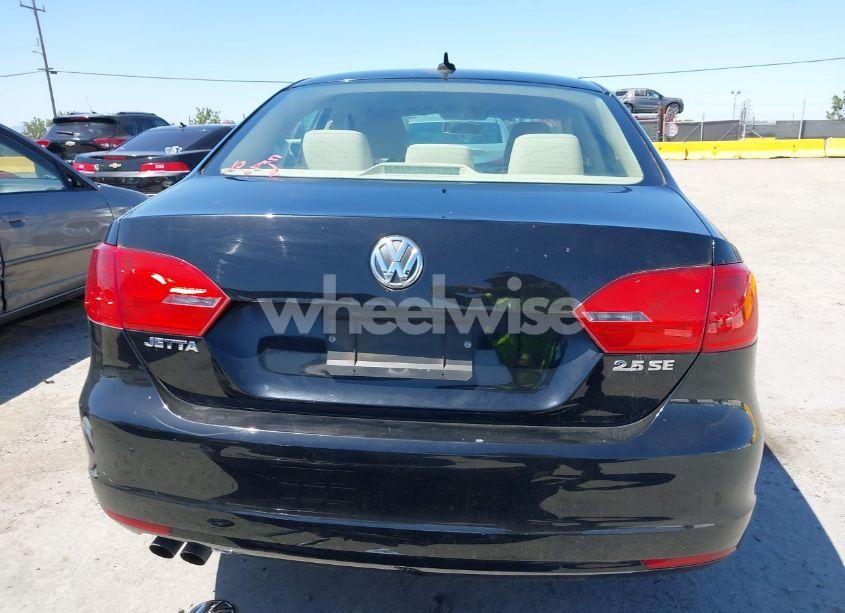 Photo 17 of 2012 Volkswagen Jetta 2.5L SE (VIN 3VWDP7AJ5CM013435)