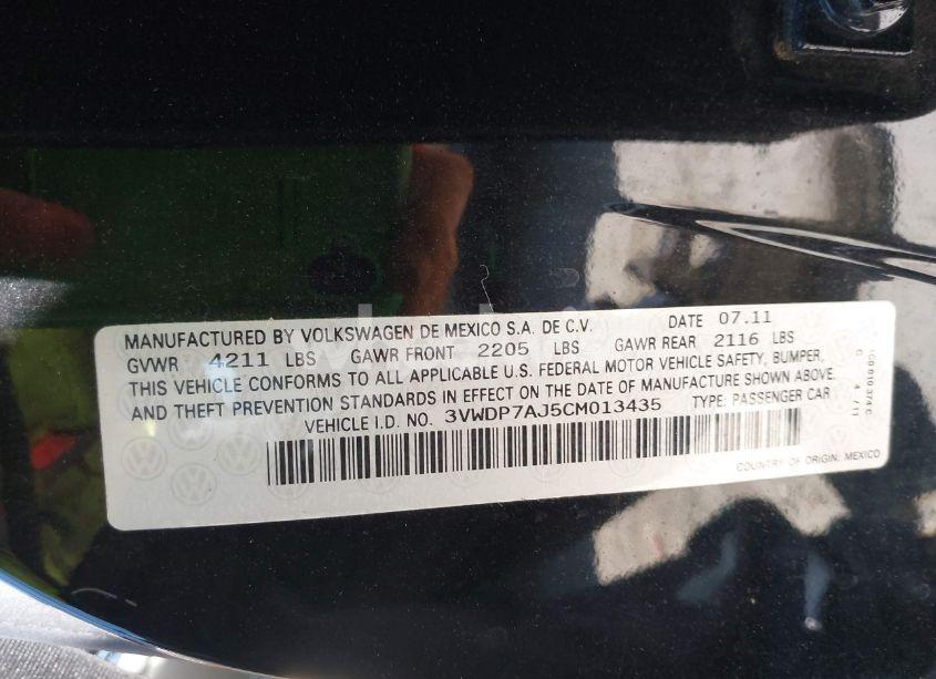 Photo 9 of 2012 Volkswagen Jetta 2.5L SE (VIN 3VWDP7AJ5CM013435)