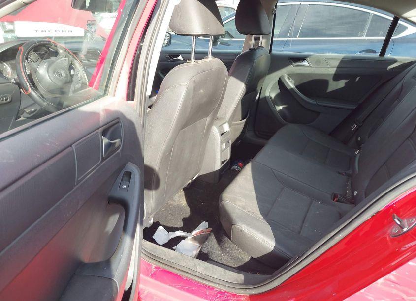 Photo 8 of 2012 Volkswagen Jetta 2.5L SE (VIN 3VWDP7AJ5CM030025)