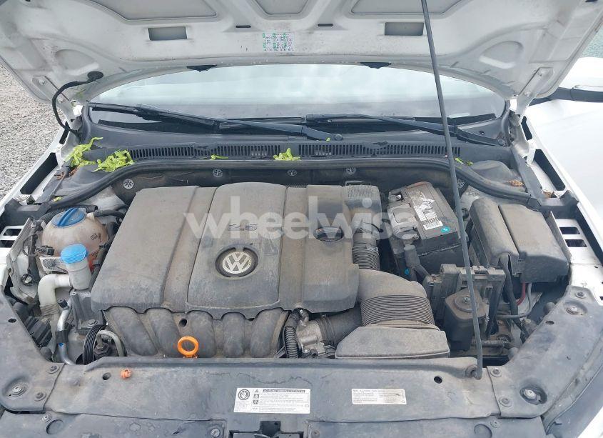 Photo 10 of 2012 Volkswagen Jetta 2.5L SE (VIN 3VWDP7AJ5CM128651)