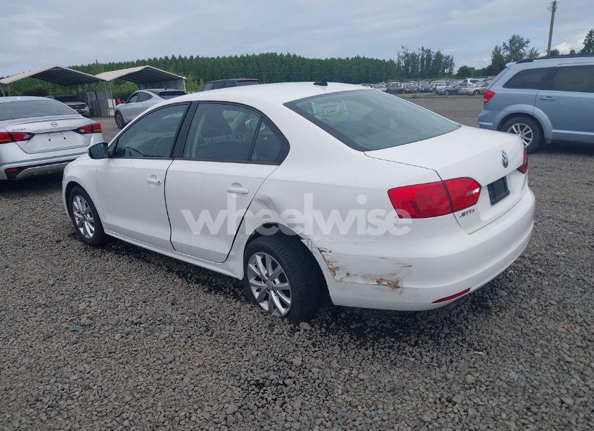 Photo 3 of 2012 Volkswagen Jetta 2.5L SE (VIN 3VWDP7AJ5CM128651)