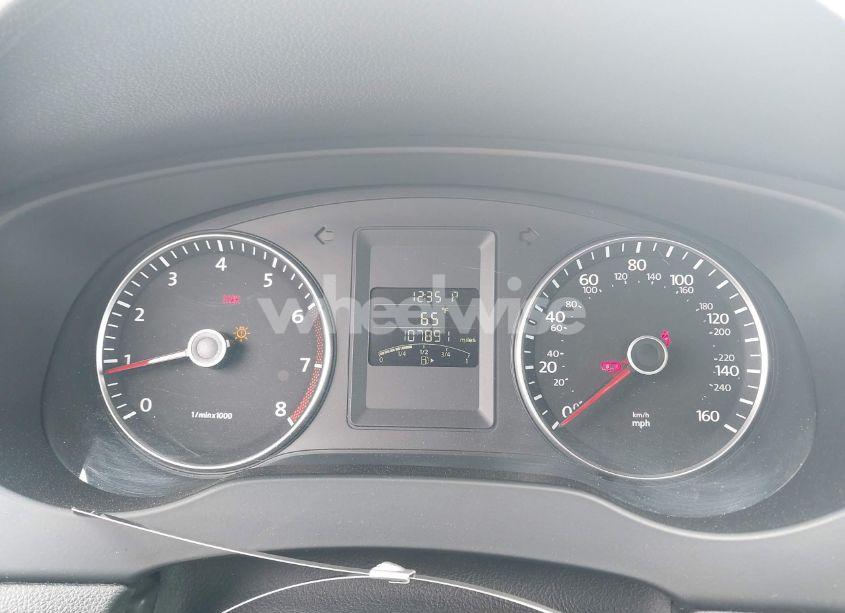 Photo 7 of 2012 Volkswagen Jetta 2.5L SE (VIN 3VWDP7AJ5CM128651)