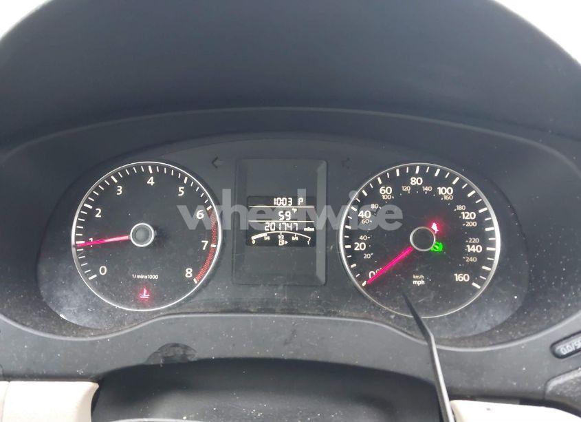 Photo 7 of 2012 Volkswagen Jetta 2.5L SE (VIN 3VWDP7AJ5CM303206)