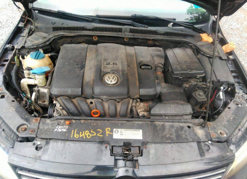 Photo 10 of 2012 Volkswagen Jetta 2.5L SE (VIN 3VWDP7AJ5CM304484)