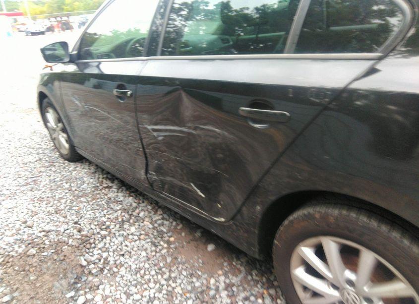 Photo 6 of 2012 Volkswagen Jetta 2.5L SE (VIN 3VWDP7AJ5CM304484)