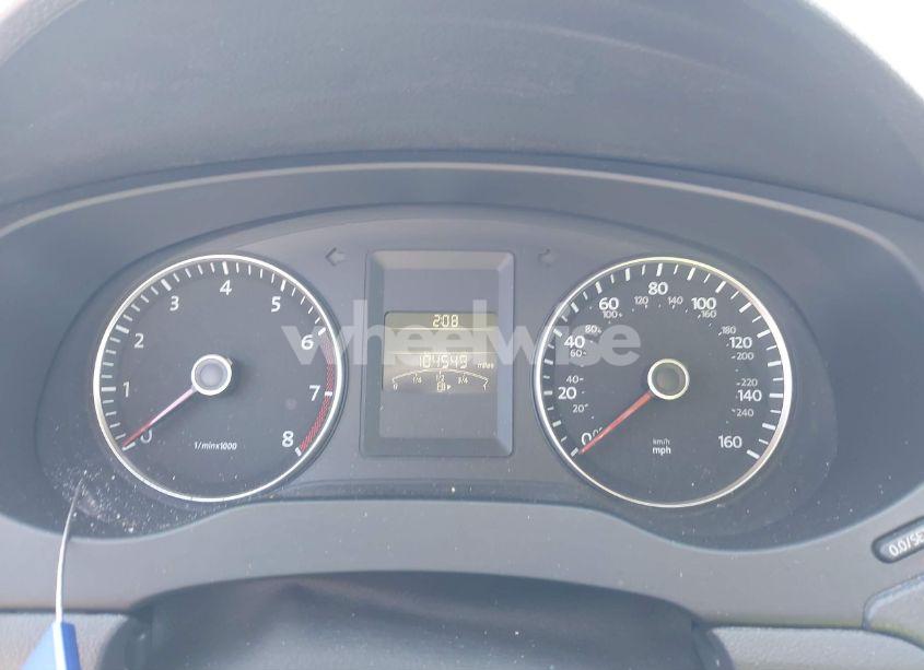 Photo 7 of 2012 Volkswagen Jetta 2.5L SE (VIN 3VWDP7AJ5CM309846)