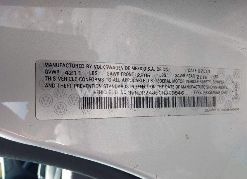 Photo 9 of 2012 Volkswagen Jetta 2.5L SE (VIN 3VWDP7AJ5CM309846)