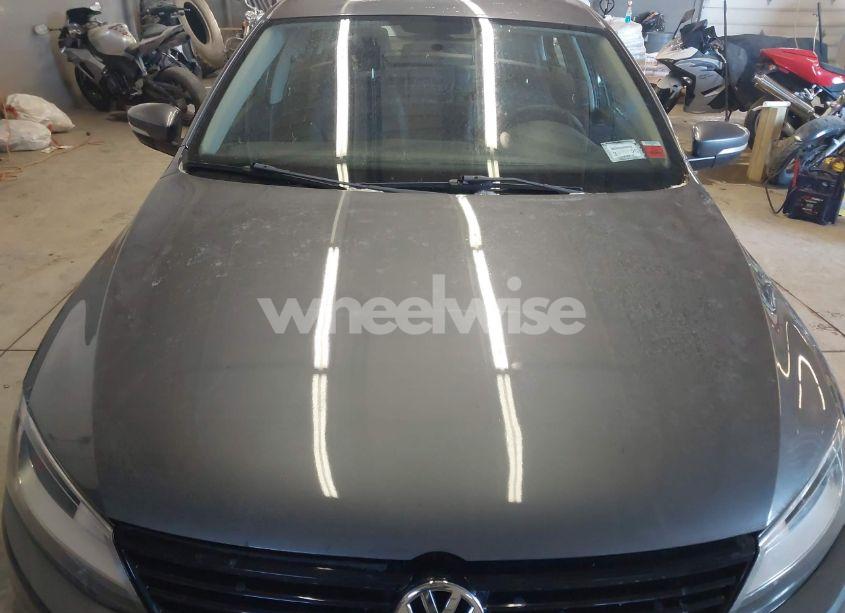 Photo 6 of 2012 Volkswagen Jetta 2.5L SE (VIN 3VWDP7AJ5CM322354)