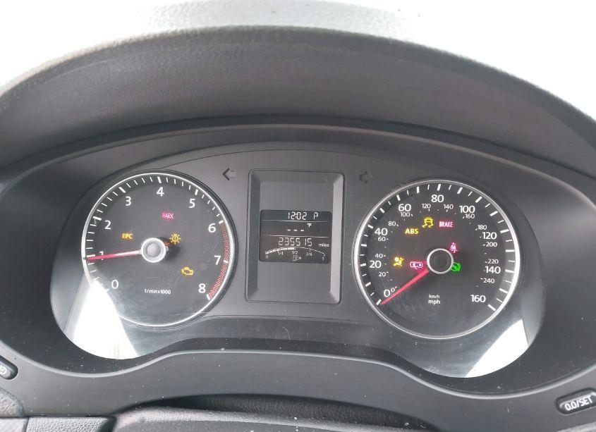 Photo 7 of 2012 Volkswagen Jetta 2.5L SE (VIN 3VWDP7AJ5CM335900)