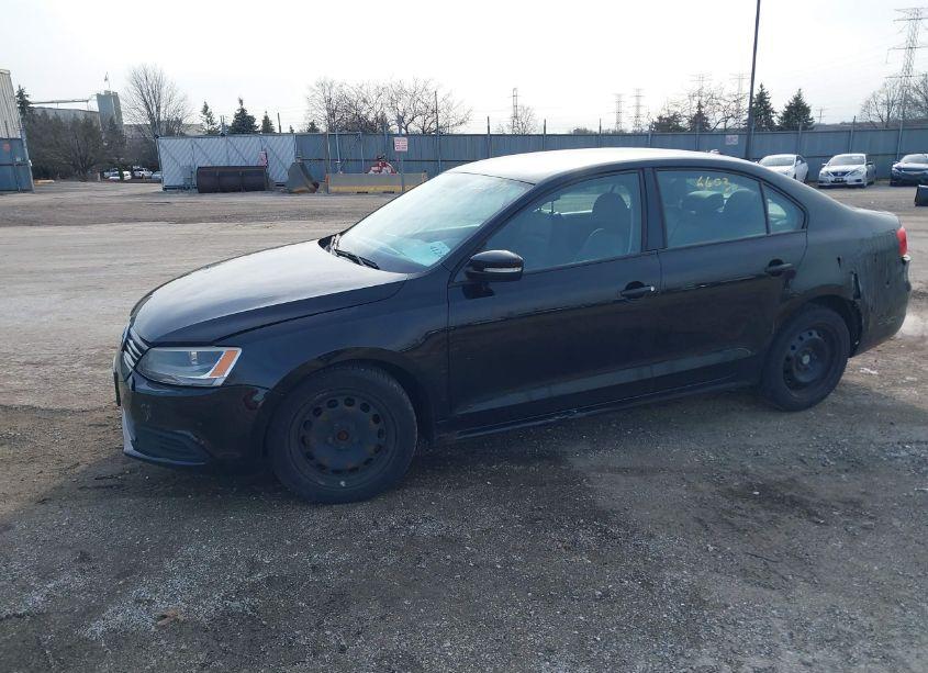 Photo 2 of 2012 Volkswagen Jetta 2.5L SE (VIN 3VWDP7AJ5CM337940)