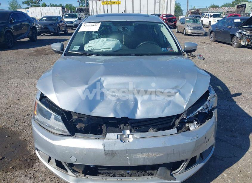 Photo 12 of 2012 Volkswagen Jetta 2.5L SE (VIN 3VWDP7AJ5CM352597)