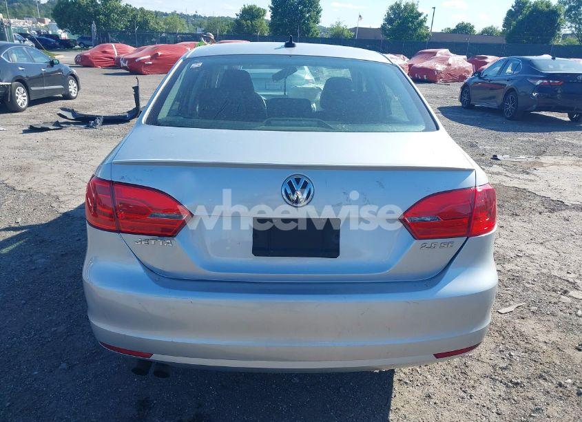 Photo 16 of 2012 Volkswagen Jetta 2.5L SE (VIN 3VWDP7AJ5CM352597)