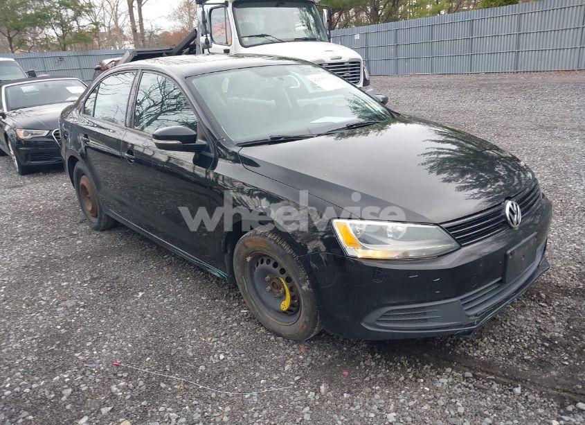 2012 Volkswagen Jetta 2.5L SE (VIN 3VWDP7AJ5CM427301) main photo