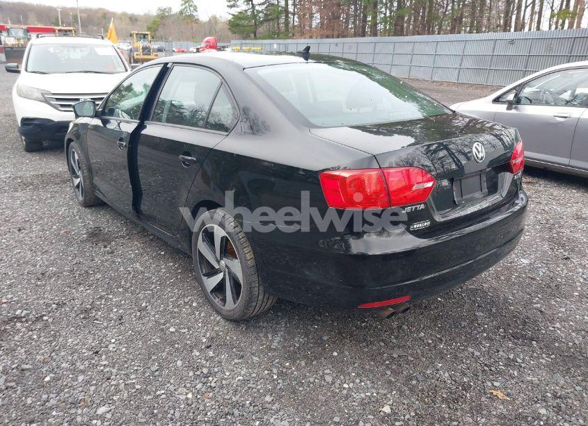 Photo 3 of 2012 Volkswagen Jetta 2.5L SE (VIN 3VWDP7AJ5CM427301)