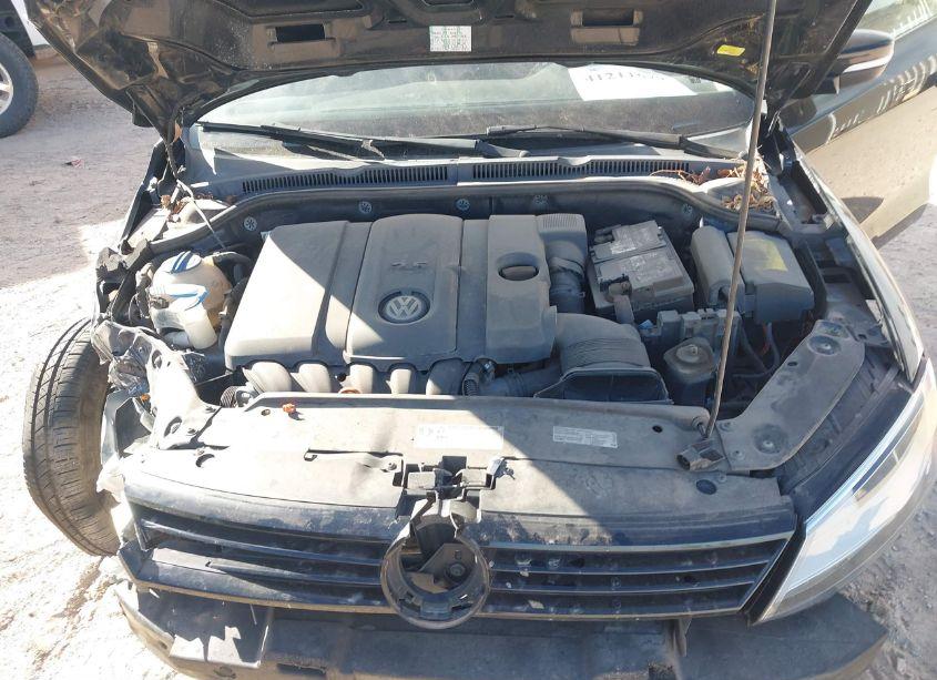 Photo 10 of 2012 Volkswagen Jetta 2.5L SE (VIN 3VWDP7AJ5CM451212)